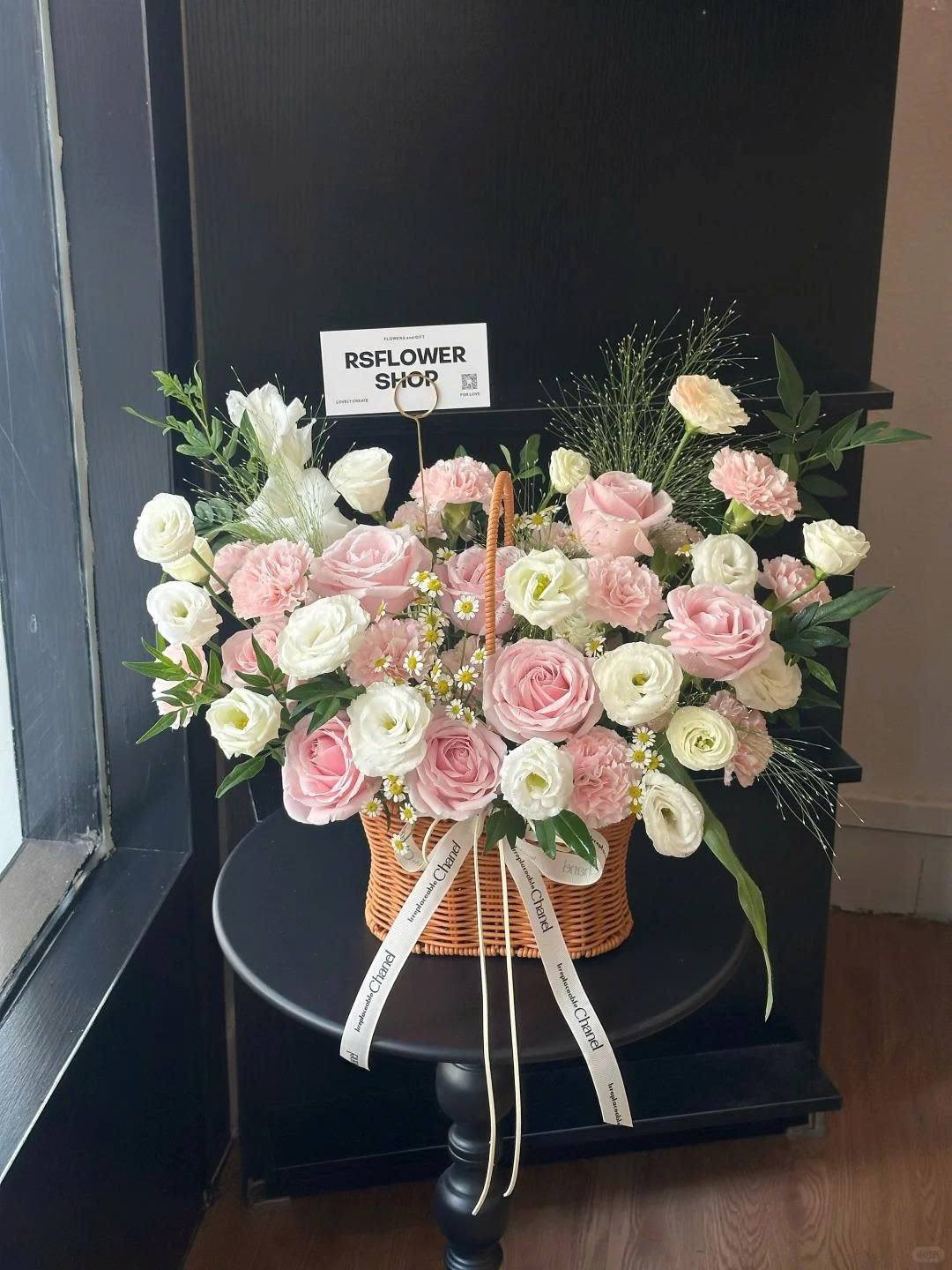 Giỏ hoa tone hồng size S