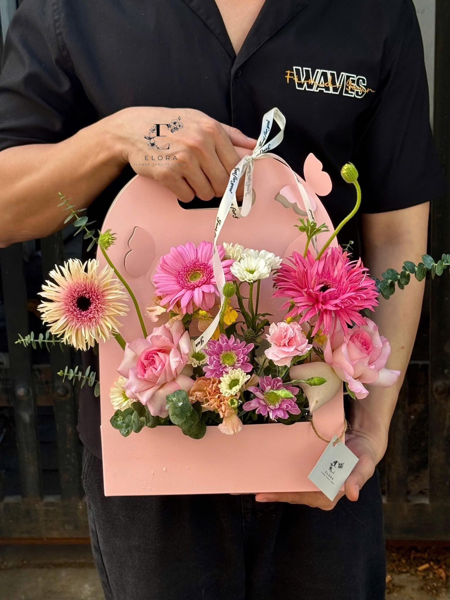 Giỏ hoa kí ức