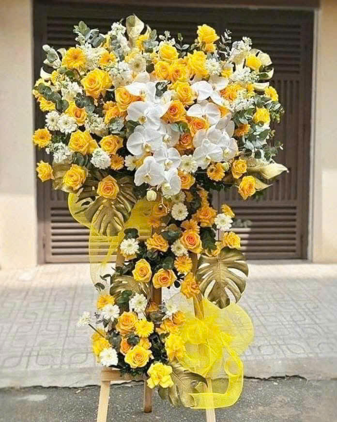 Kệ hoa khai trương chúc mừng rực rỡ